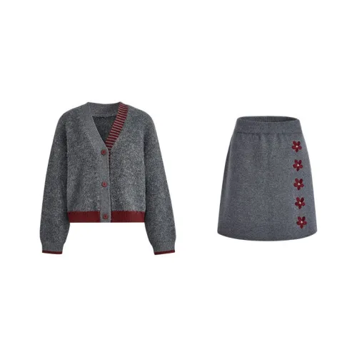 KUOSE Серый Свитер 0027 + Серая Юбка 0012 Женские Повседневные Костюмы