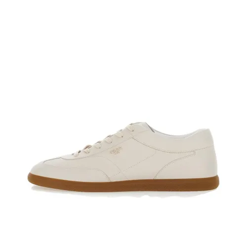 FENDI Низкий топ Повседневная обувь Мужская Белый