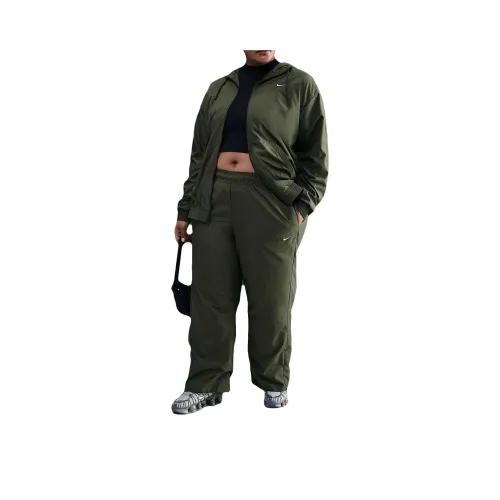 Nike Sportswear Classics Повседневные брюки Женские Средний оливковый зеленый Холст