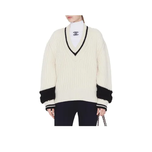CHANEL Черный Белый Женские Свитера