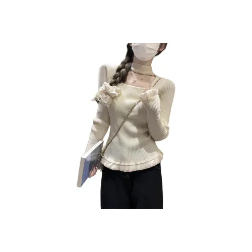 CASTLE WOODS Женские T-рубашки