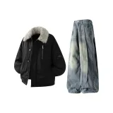 Чёрный топ + винтажные синие джинсы