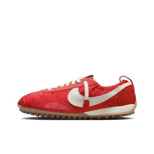 Jacquemus x Nike Jacumoon Slip-resistant Abrasion-resistant Low Top Casual Shoes Women's Red Джакемус x Nike Jacumoon Противоскользящий Устойчивый к истиранию Низкий Топ Повседневная Обувь Женская Красная