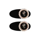 Черный розовый драгоценный камень