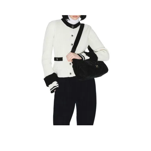 CHANEL Черный Белый Женские Куртки