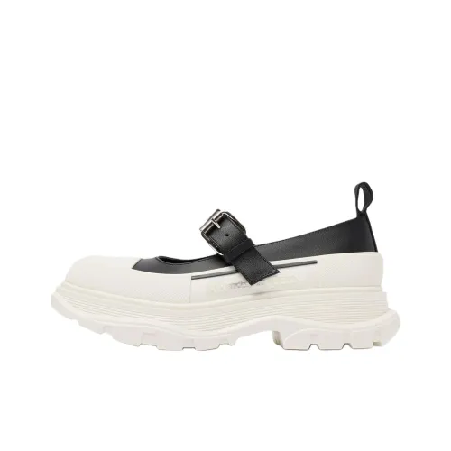 Alexander McQueen Tread Slick Платформа Туфли Мэри Джейн 4,5 см Женские Черный Белый
