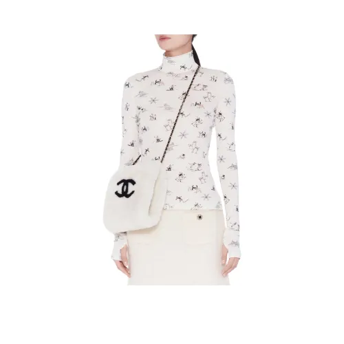 CHANEL Айвори Женские T-рубашки