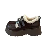 Коричневый