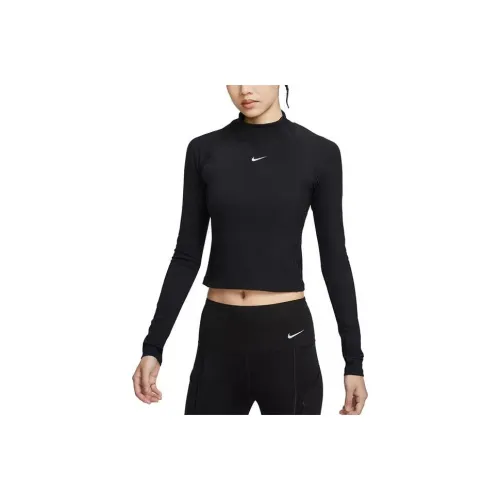 nike Черные Женские T-рубашки