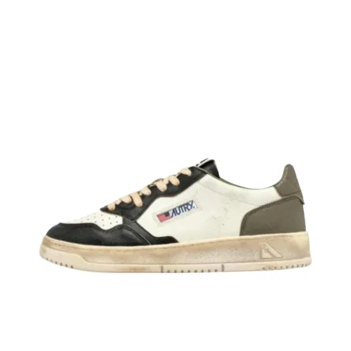 AUTRY AVLW SV46 Устойчивые к истиранию Низкие Кроссовки для скейтбординга Мужские Оливково-зеленые