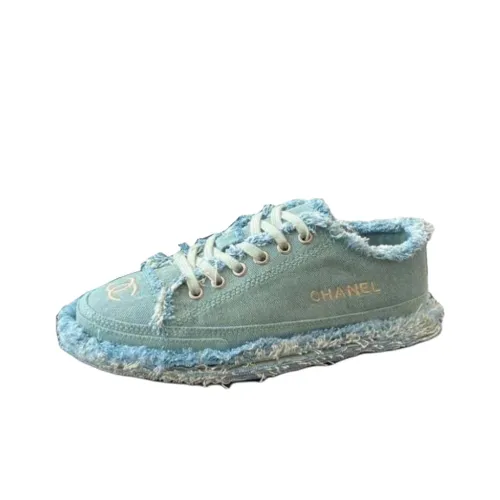 CHANEL Низкие кеды Женские Зеленые