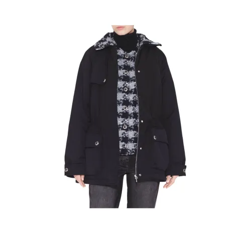 CHANEL Черный Женский Пуховик