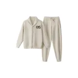 Мужской отложной воротник, цвет серый, материал - бор