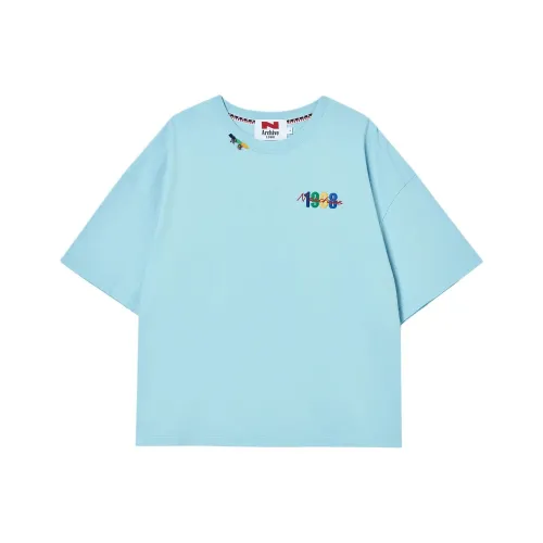 Beyond Closet Небесно-голубой Унисекс T-рубашки