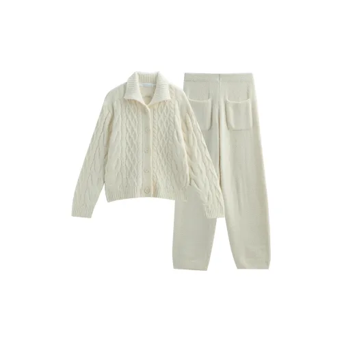 Same Language Пижамный комплект женский миндально-белый