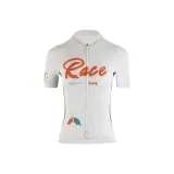 Молочно-белый