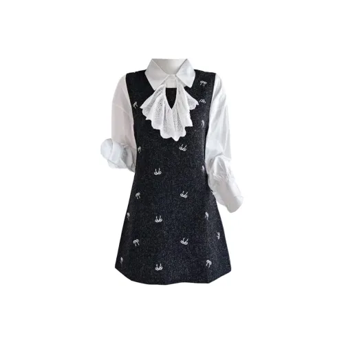 APPLEPIEORDER Комплект с юбкой Женские