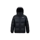 Призрачно черный