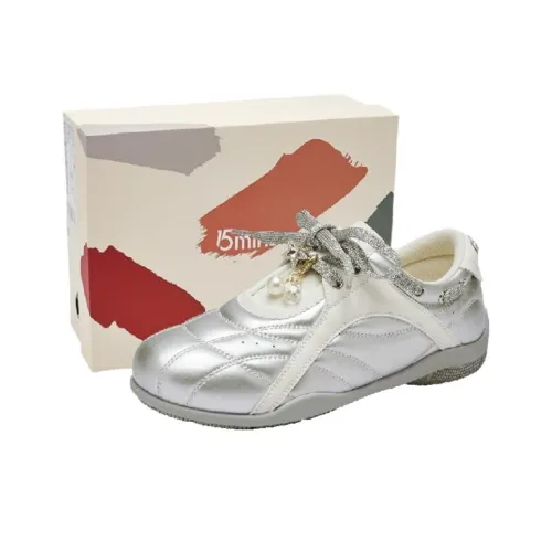 15 MINS Низкий топ Немецкая армейская обувь 3 см Женская