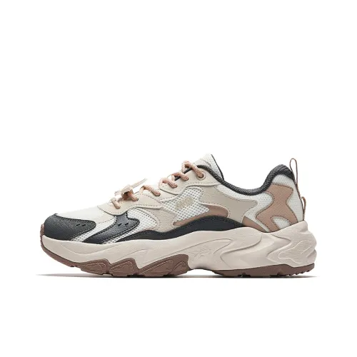 ANTA Starry Sea Дышащий Покрытие Увеличение Высоты Низкий Топ Толстая подошва Кроссовки Мужские Сливочно-Серый Замковая Мел