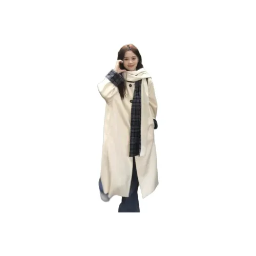 Sky Swan Белое Женское Пальто