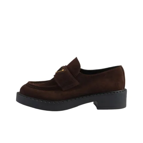 PRADA Грубый каблук Высокие каблуки 5 см Женские Темно-коричневый