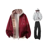 Бургунди пальто + белый свитшот + черные штаны