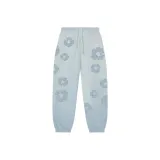 Светло-голубой