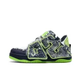 Темно-синий