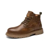 Коричневый