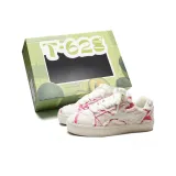 Розово-белый