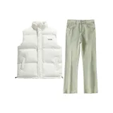 Жилет цвета экрю + грязно-желтые штаны