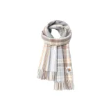 Снежное поле, хвост платья