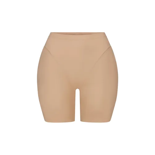 SKIMS FW25 Центральная часть BUTT Wa Охват бедер Улучшающий MID Обхват бедра Короткий Корректирующее белье Низ Женские
