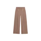 Светло-коричневый