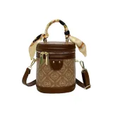 Круглое кольцо, коричневый