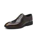 Коричневый