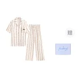 Такса вышивка, карман, короткая длина (размер в длину), клетчатая коробка