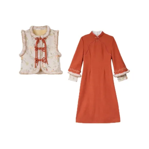 COVT Женские Комплекты с Юбкой