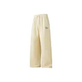 Бежево-желтый