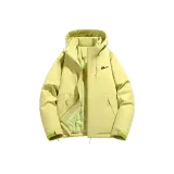 Оливковый зеленый