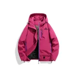 Розово-красный