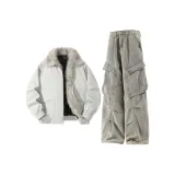 Серое пальто + желтые грязные джинсы