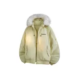 Светло-жёлтый