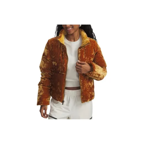 Under Armour Пуховики и зимние пальто Женские