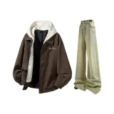 Кофейная куртка + желтые грязные джинсы