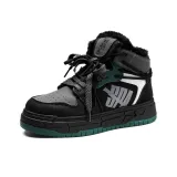 Чёрный, серый, зелёный.