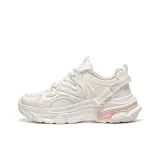 Бежево-розовый