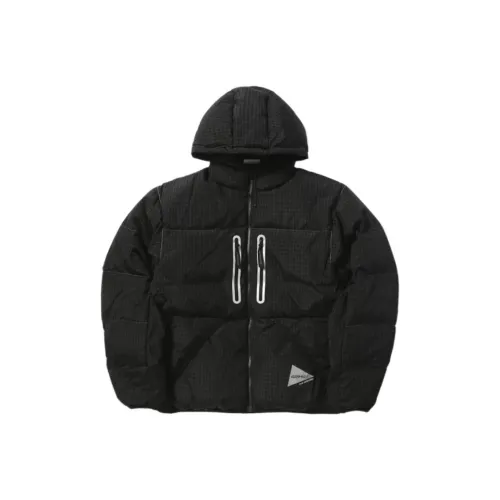 And Wander Черный Унисекс Пуховики