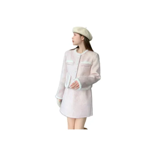 Женские комплекты с юбкой